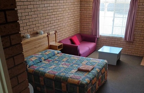 Narrabri Hotel | Aaron Inn Motel