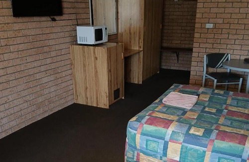 Narrabri Hotel | Aaron Inn Motel