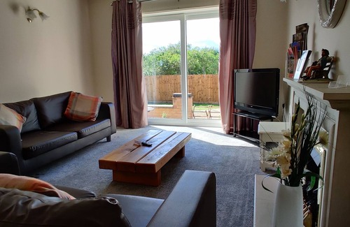 Leicester House | Aaron Lodge Guest House