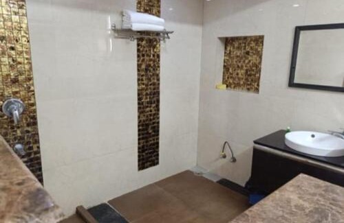 Kailash Colony Apartment | Aaron Service Apartment
