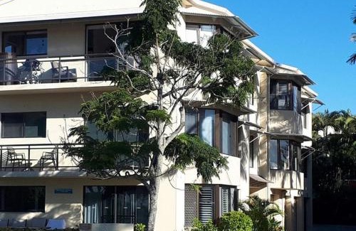Noosaville Apartment | Aarons Luxury Retreat