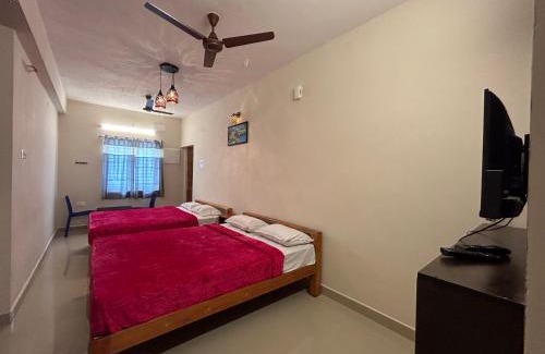 Srirangam Hotel | Aarudra's Residency Srirangam