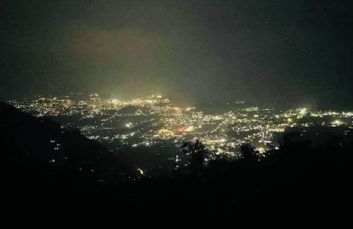 Gangtok Apartment | Aashishkhim holiday home Relax! Refresh! Re-connect!