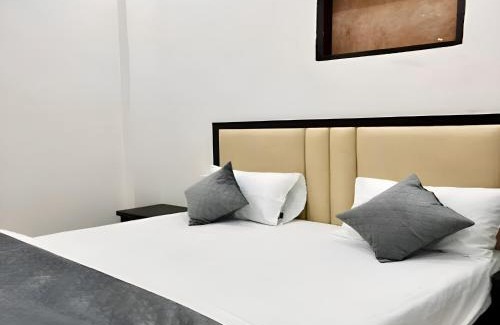 Mahmoorganj House | Aashiyana residencies