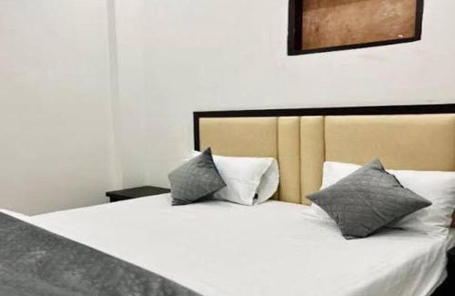 Mahmoorganj House | Aashiyana residencies