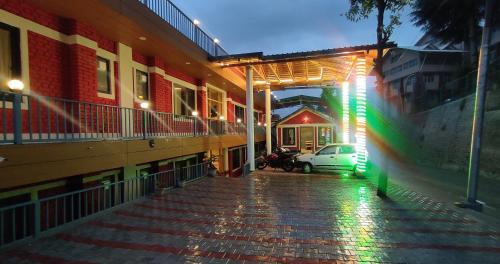 Majkhali Hotel | Aashiyana- The White Hill Hotel
