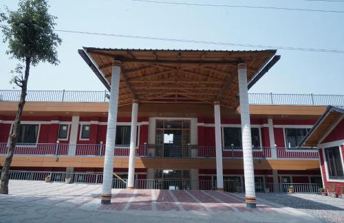 Majkhali Hotel | Aashiyana- The White Hill Hotel