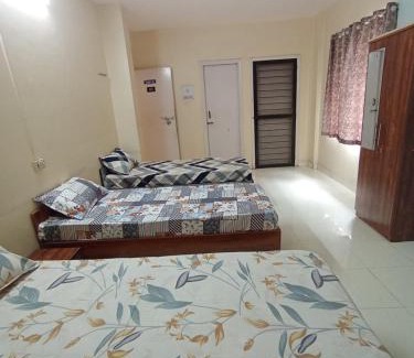 Viman Nagar House | Aashray home stay PG