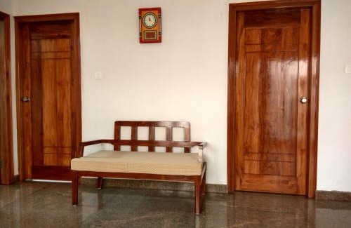 Vijayanagar 1st Stage House | Aashraya Homestay
