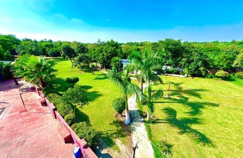 Gurugram House | Aasim farm house gurgaon with pool