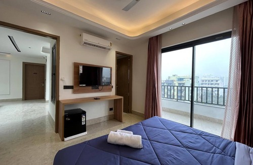 DLF Phase 5 Hotel | AATITHYAM RESIDENCY