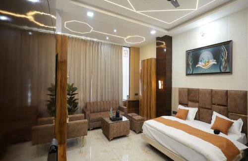 Bullawala Hotel | Aayu Residency