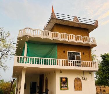 Chhatarpur House | Aayurgram farm stay