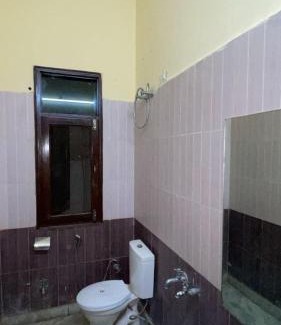 Jaunapur House | AB Properties