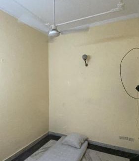 Jaunapur House | AB Properties