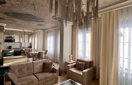 Taksim Apartment | AB Residences-Antique Apartment 2BR/2Bathromsnn