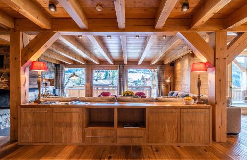 Les Gets Ski Chalet | Abachi Chalet Les Gets - by EMERALD STAY