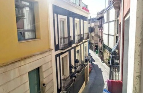 Alicante City Centre Apartment | Abad apartment with views of the Santa Barbara castle 5 minutes from the beach