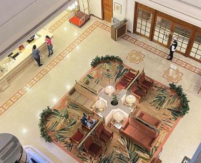 Shenoys Hotel | Abad Atrium