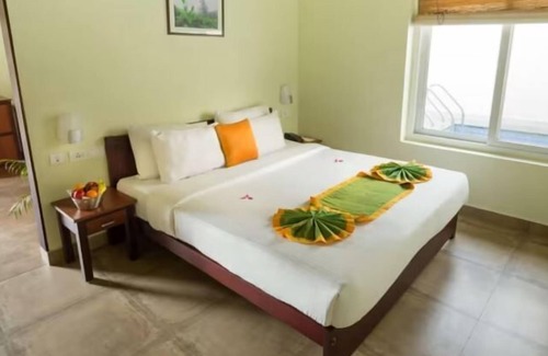 Lakkidi Hotel | Abad Brookside