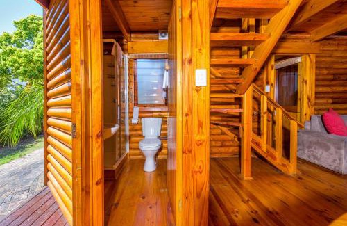 Old Place House | Abalone Lodges