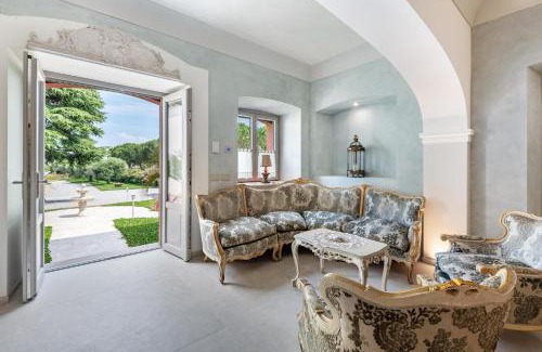 Soiano del Lago Apartment | Abaye I Champagne Charm Adults Only