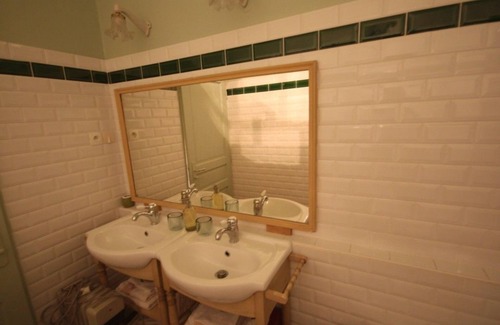 Accolay House | Abbaye de Reigny - Esprit de France