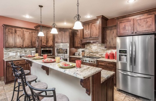Ruidoso Cabin | Abbey Lodge | Perfect for Large Groups, Hot Tub