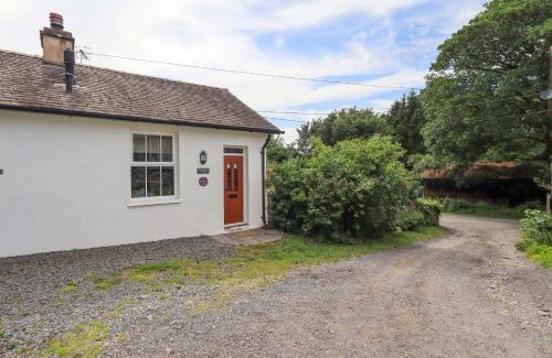 Penny Bridge House | Abbots Reading Cottage