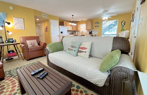 Port Bolivar House | Abby Sands Castle - 2ND ROW - Great views, easy access to quiet beach, WIFI!