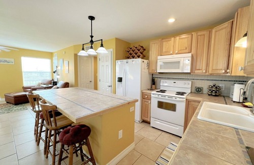 Port Bolivar House | Abby Sands Castle - 2ND ROW - Great views, easy access to quiet beach, WIFI!