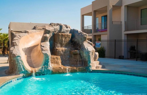 St. George House | Abbys Retreat at The Lofts Resort