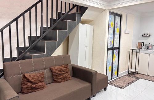 Kampung Nail House | Abe.Cottage 2