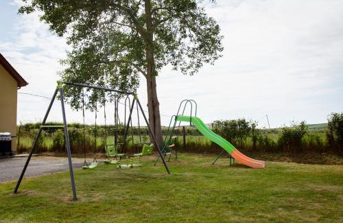 Aberystwyth House | Aberystwyth Cottage Ilar