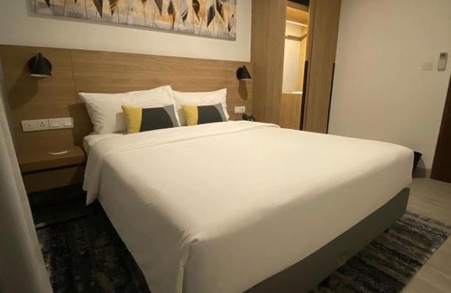 Varanasi Hotel | Abhivadya Gange Hotel And Cottage