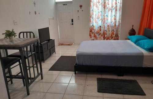 Hannah Apartment | Abigail Diamond 1 Bedroom near Nanny Cay Marina