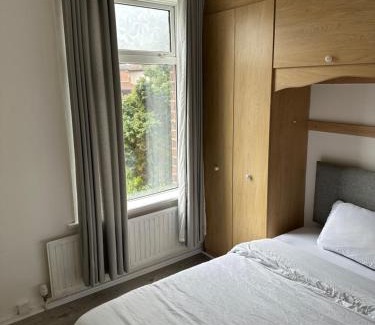 Bolton House | Abigail house