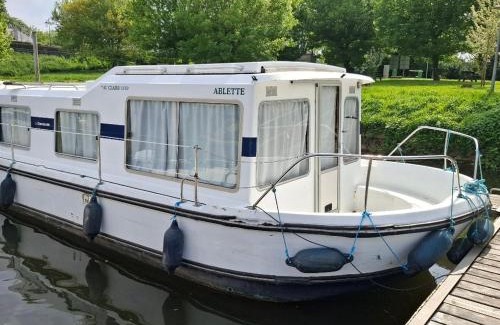 Chateauneuf-sur-Sarthe Boat Rental | Ablette - API-1-46-27