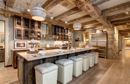 John Dodge House | Abode at Three Bears | Stunning Wilderness Estate for All Seasons!