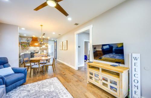 Eastside Promise Neighborhood House | about 2 Mi to Dtwn San Antonio Comfy Home with Yard!