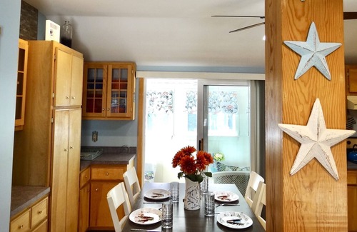 York Beach House | About Mia's Place