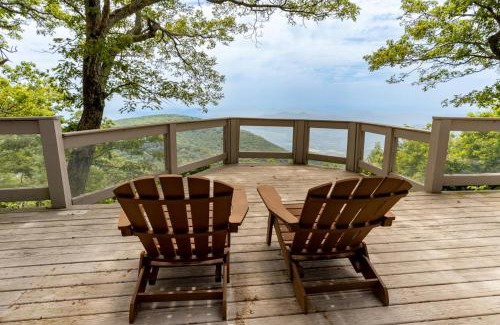 Roseland House | Above The Clouds with Wintergreen Advantage