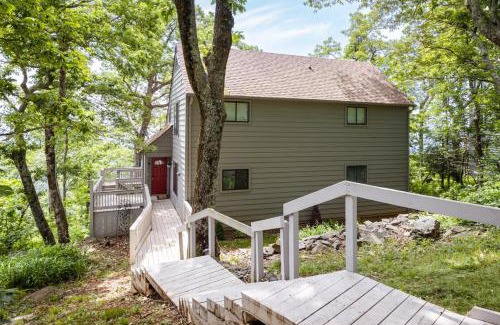 Roseland House | Above The Clouds with Wintergreen Advantage