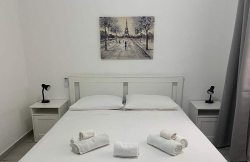 Rabat Apartment | ABrand new apartment.Private rooms with shared bathrooms