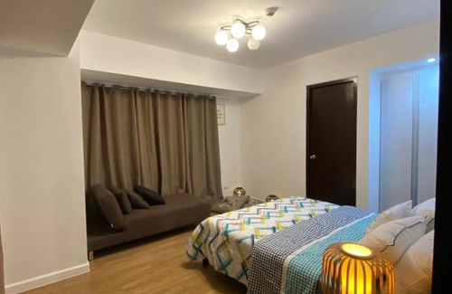 Poblacion District Hotel | ABREEZA PLACE ONE BEDROOM SUITE (skyspot)