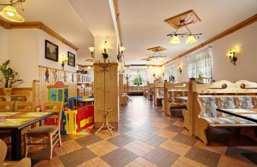 Nowinka Hotel | Abro