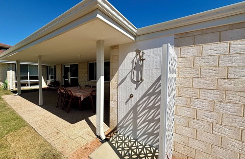 Beresford House | Abrohlos Beach House - No Cleaning Fee