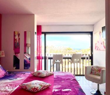 Naturist Village Apartment | Absolu chic naturiste