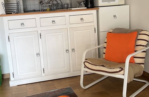 Sanary-sur-Mer Apartment | Absolute comfort in Sanary, l'appart de la mer, all on foot, air conditioning and garage
