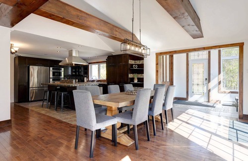 Val-des-Lacs Ski Chalet | Absolute luxury by the lake-Chateau Val-des-Lacs
